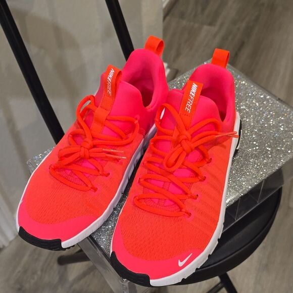 Nike Metcon 6 Athletic Sneakers- Hot Punch - Picture 12 of 14